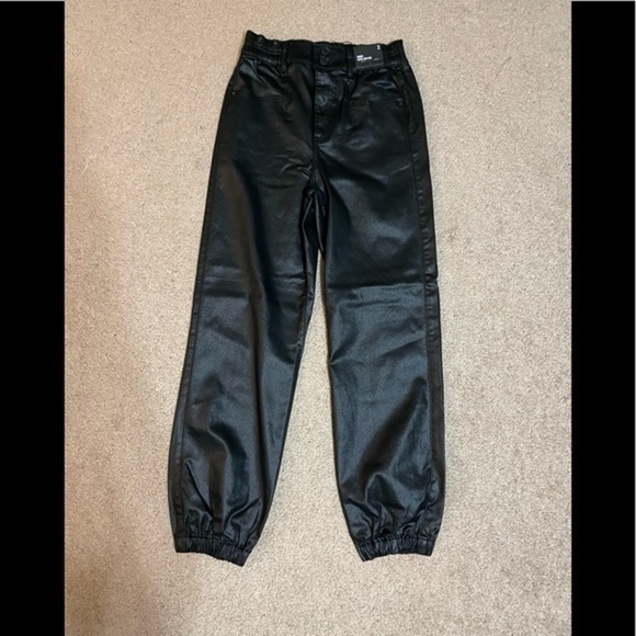Express Black Jogger Vegan leather Super High Rise Size 2 - Picture 2 of 11